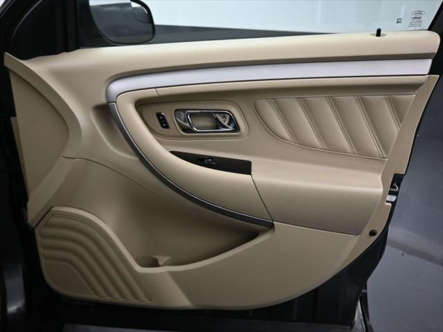 Photo of 2017 Magnetic Ford Taurus