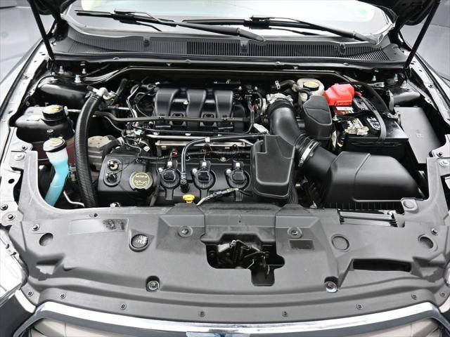 Photo of 2017 Magnetic Ford Taurus