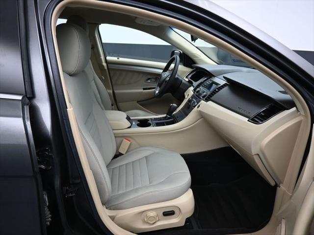 Photo of 2017 Magnetic Ford Taurus