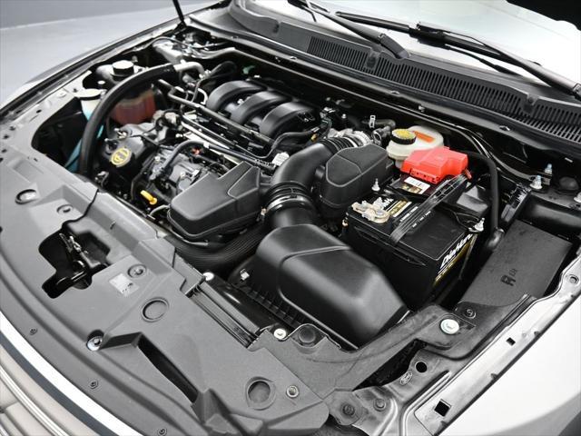 Photo of 2017 Magnetic Ford Taurus
