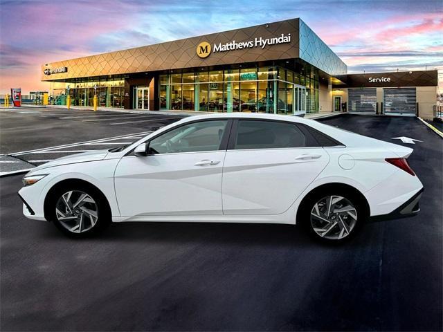 Photo of 2025 Scarlet Red Hyundai ELANTRA