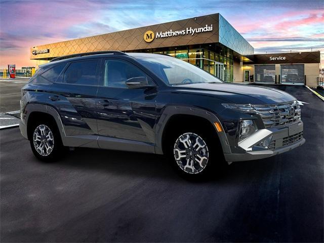 Photo of 2025 Phantom Black Hyundai TUCSON