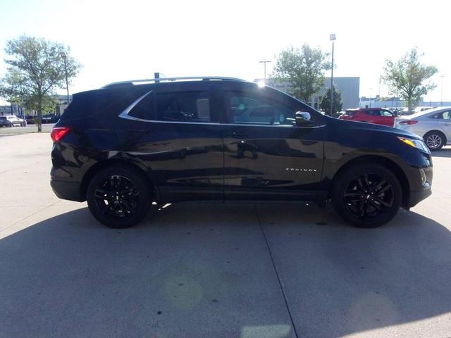 Photo of 2020 Black Chevrolet Equinox