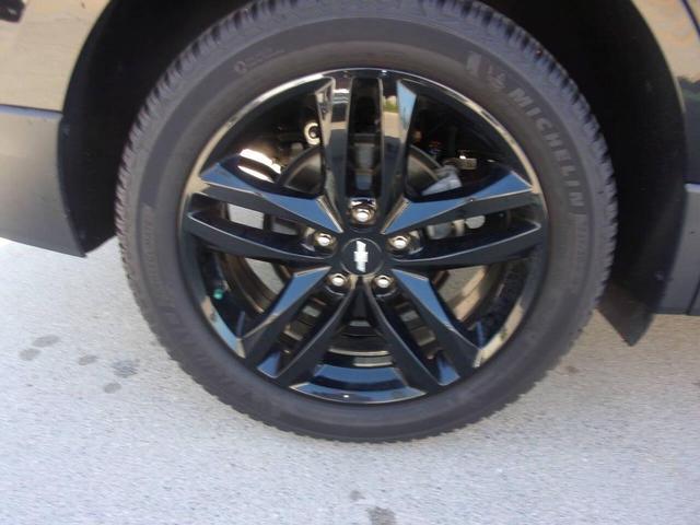 Photo of 2020 Black Chevrolet Equinox
