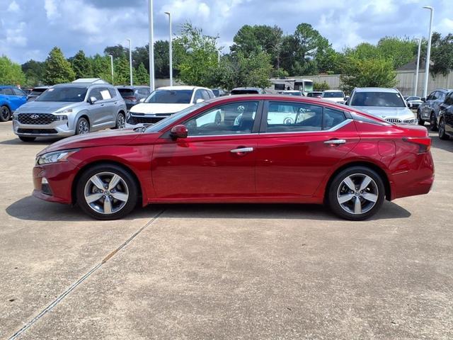 Photo of 2021 Scarlet Ember Tintcoat Nissan Altima