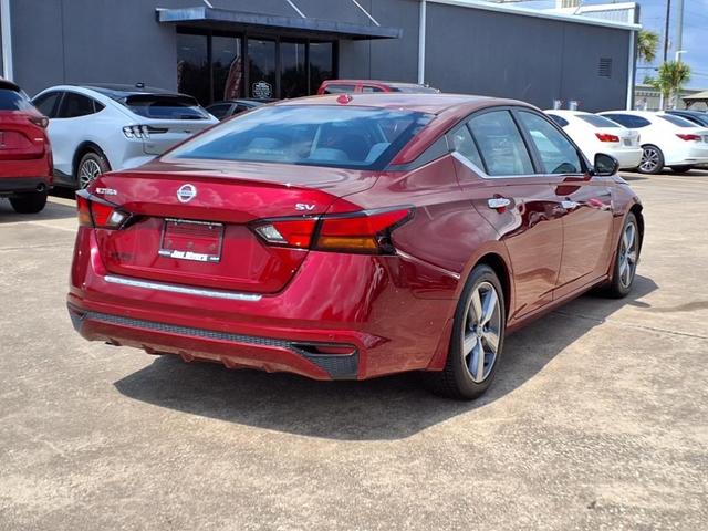 Photo of 2021 Scarlet Ember Tintcoat Nissan Altima