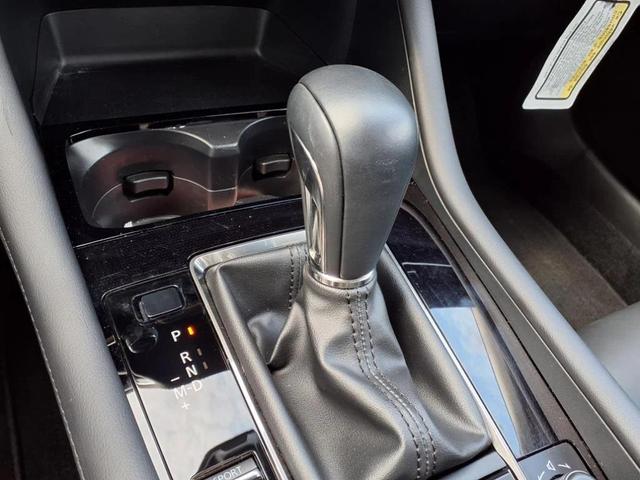 Photo of 2025 Platinum Quartz Mazda Mazda3