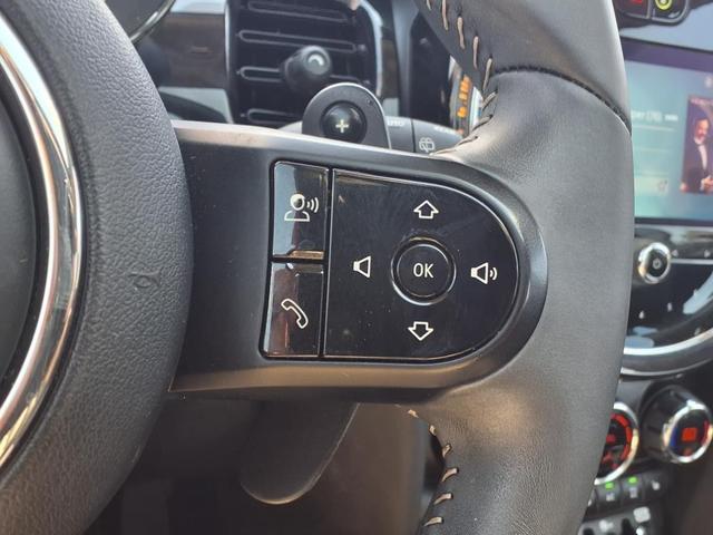Photo of 2023 White MINI Hardtop