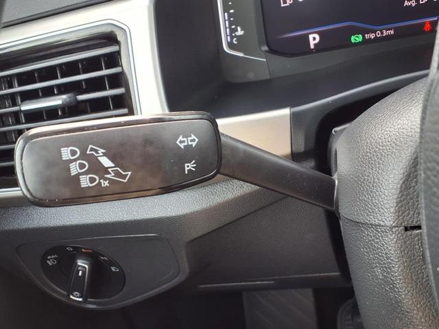 Photo of 2019 Reflex Silver Volkswagen Atlas
