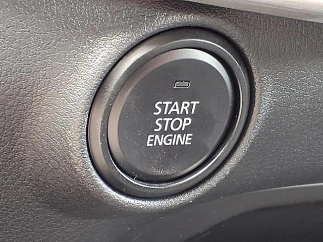 Photo of 2025 Platinum Quartz Mazda Mazda3