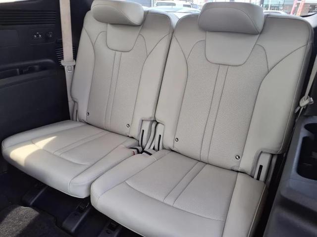 Photo of 2023 Gravity Blue Kia Sorento Hybrid