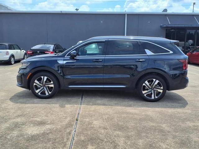 Photo of 2023 Gravity Blue Kia Sorento Hybrid