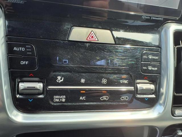 Photo of 2023 Gravity Blue Kia Sorento Hybrid