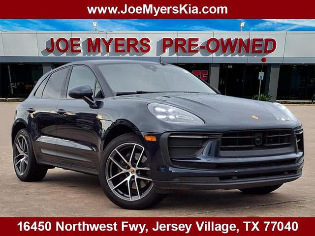 Photo of 2023 Blue Porsche Macan
