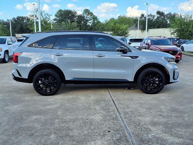 Photo of 2023 Wolf Gray Kia Sorento