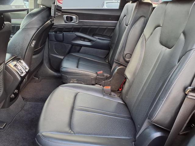 Photo of 2023 Wolf Gray Kia Sorento