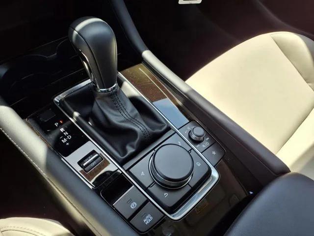 Photo of 2025 Snowflake White Pearl Mazda Mazda3
