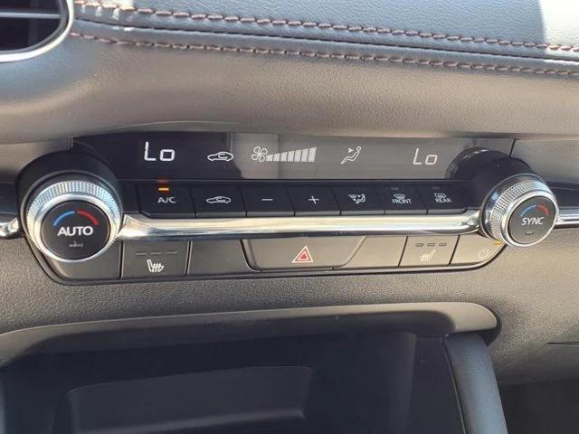 Photo of 2025 Snowflake White Pearl Mazda Mazda3
