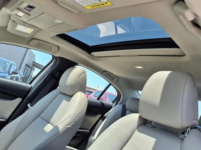 Photo of 2025 Snowflake White Pearl Mazda Mazda3