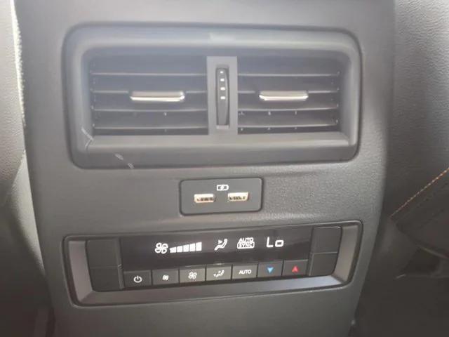 Photo of 2025 Deep Crystal Blue Mica Mazda CX-90