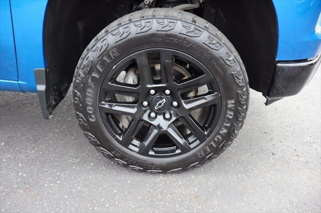 Photo of 2022 Glacier Blue Metallic Chevrolet Silverado 1500