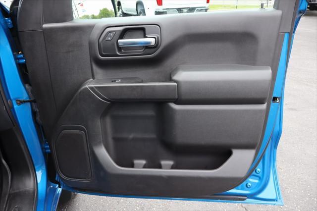 Photo of 2022 Glacier Blue Metallic Chevrolet Silverado 1500