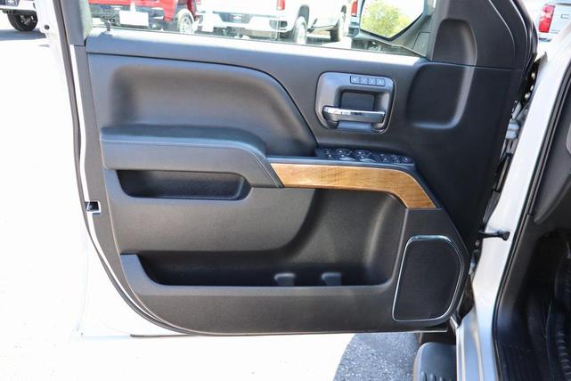 Photo of 2018 Silver Ice Metallic Chevrolet Silverado 1500