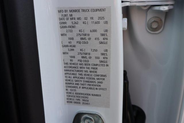 Photo of 2025 Summit White Chevrolet Silverado 3500