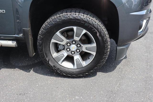 Photo of 2015 Cyber Gray Metallic Chevrolet Colorado