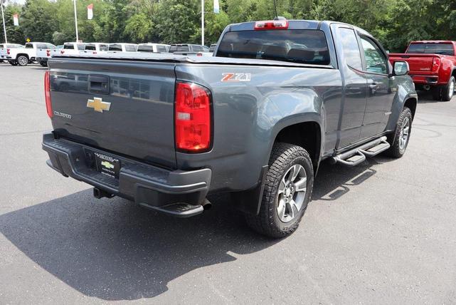 Photo of 2015 Cyber Gray Metallic Chevrolet Colorado