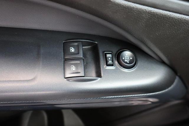 Photo of 2015 Cyber Gray Metallic Chevrolet Colorado