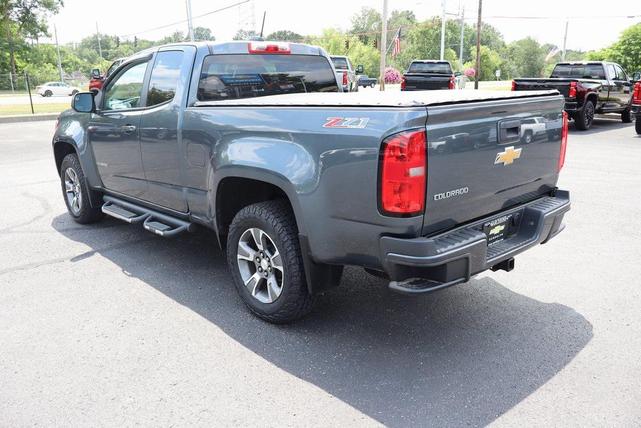 Photo of 2015 Cyber Gray Metallic Chevrolet Colorado