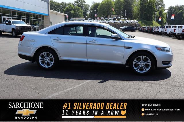2016 Ford Taurus