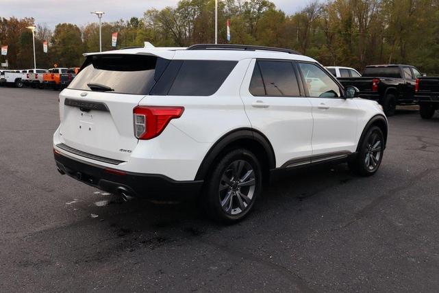 Photo of 2022 Star White Metallic Tri-Coat Ford Explorer