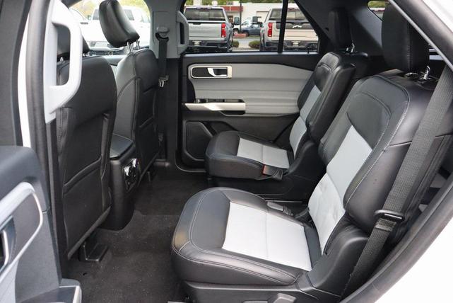Photo of 2022 Star White Metallic Tri-Coat Ford Explorer