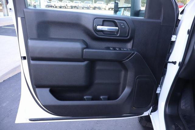 Photo of 2023 Summit White Chevrolet Silverado 2500