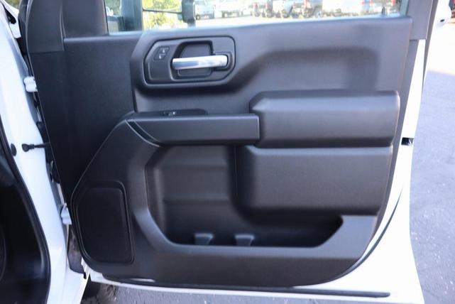 Photo of 2023 Summit White Chevrolet Silverado 2500
