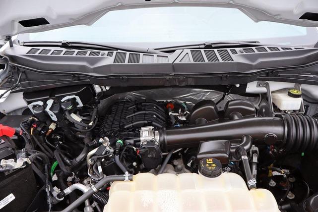 Photo of 2022 Oxford White Ford F-150