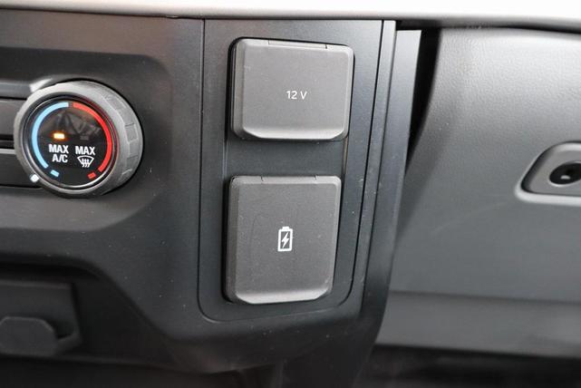Photo of 2022 Oxford White Ford F-150