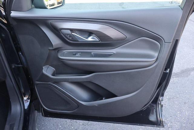 Photo of 2022 Ebony Twilight Metallic GMC Terrain