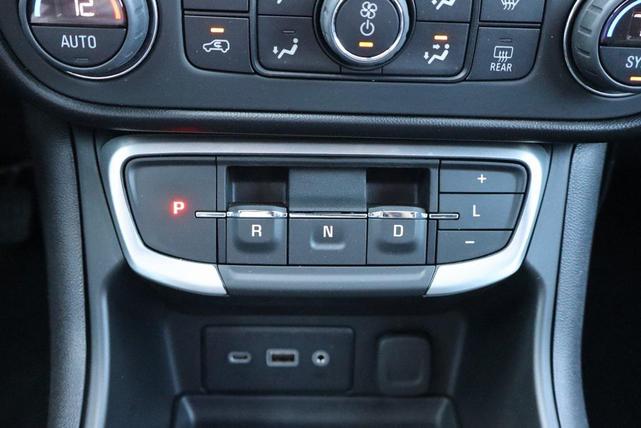 Photo of 2022 Ebony Twilight Metallic GMC Terrain