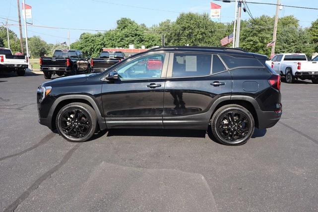 Photo of 2022 Ebony Twilight Metallic GMC Terrain