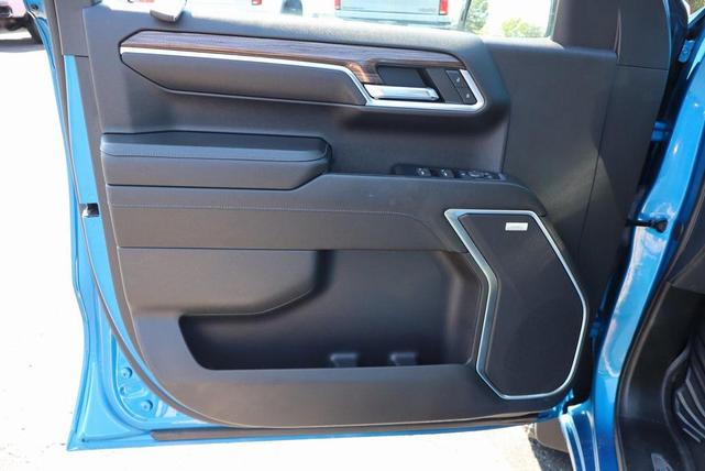 Photo of 2022 Glacier Blue Metallic Chevrolet Silverado 1500