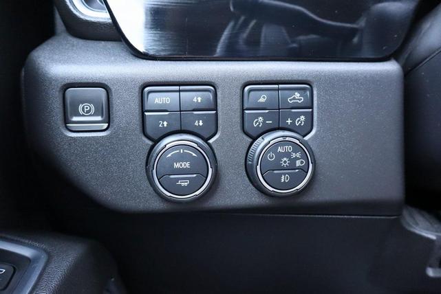 Photo of 2022 Glacier Blue Metallic Chevrolet Silverado 1500