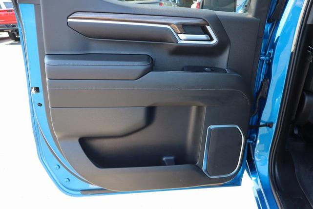 Photo of 2022 Glacier Blue Metallic Chevrolet Silverado 1500