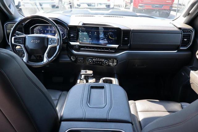 Photo of 2022 Glacier Blue Metallic Chevrolet Silverado 1500