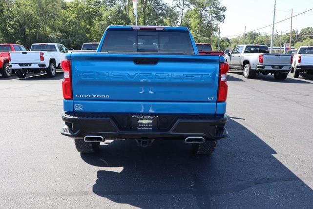 Photo of 2022 Glacier Blue Metallic Chevrolet Silverado 1500