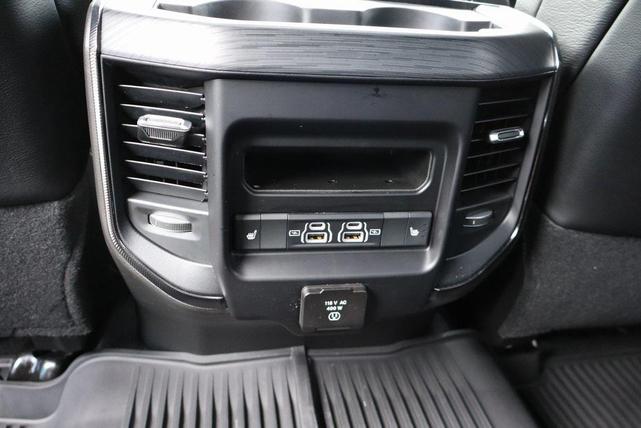 Photo of 2025 Granite Crystal Metallic Clearcoat RAM 2500