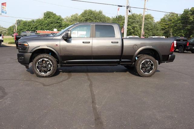 Photo of 2025 Granite Crystal Metallic Clearcoat RAM 2500