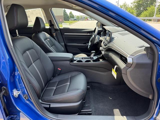 Photo of 2025 Bluestone Pearl Nissan Altima